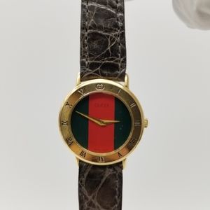 Womens 18k gp gucci watch 3000.2.L
